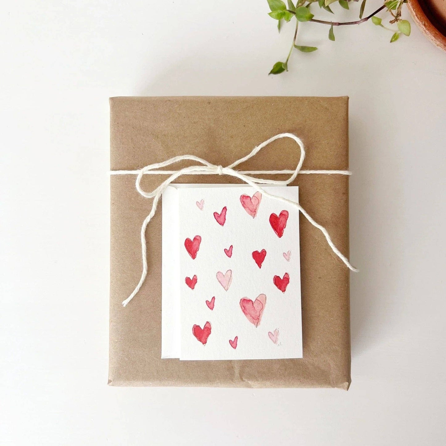 Hearts mini valentine enclosure notecard